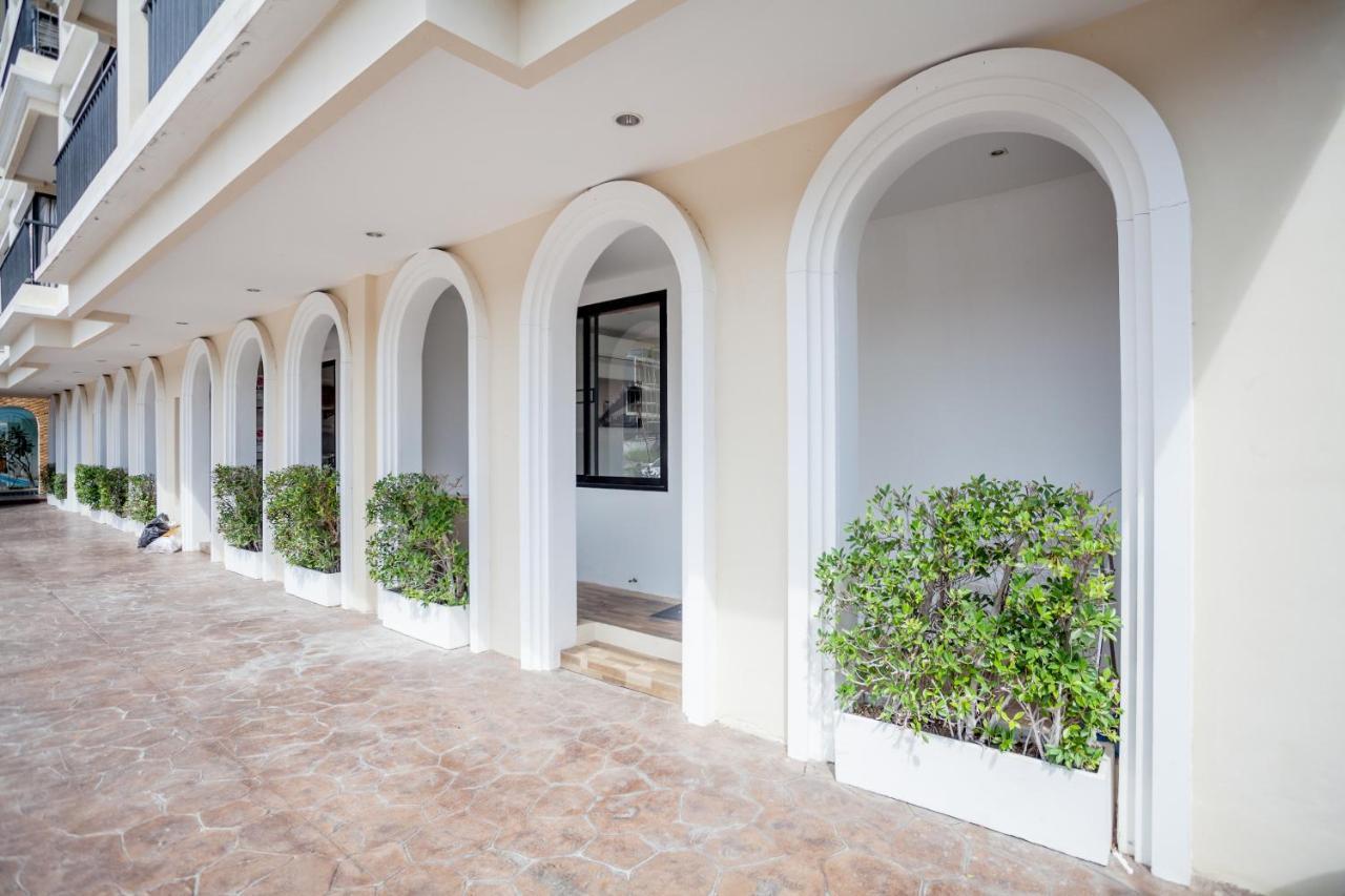 The Lago Naiharn By Sala Estate Nai Harn Exterior photo